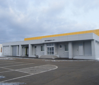 泊村学校給食共同調理所改築工事(建築主体)