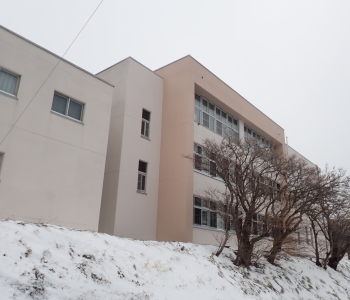 神恵内中学校校舎窓等改修工事
